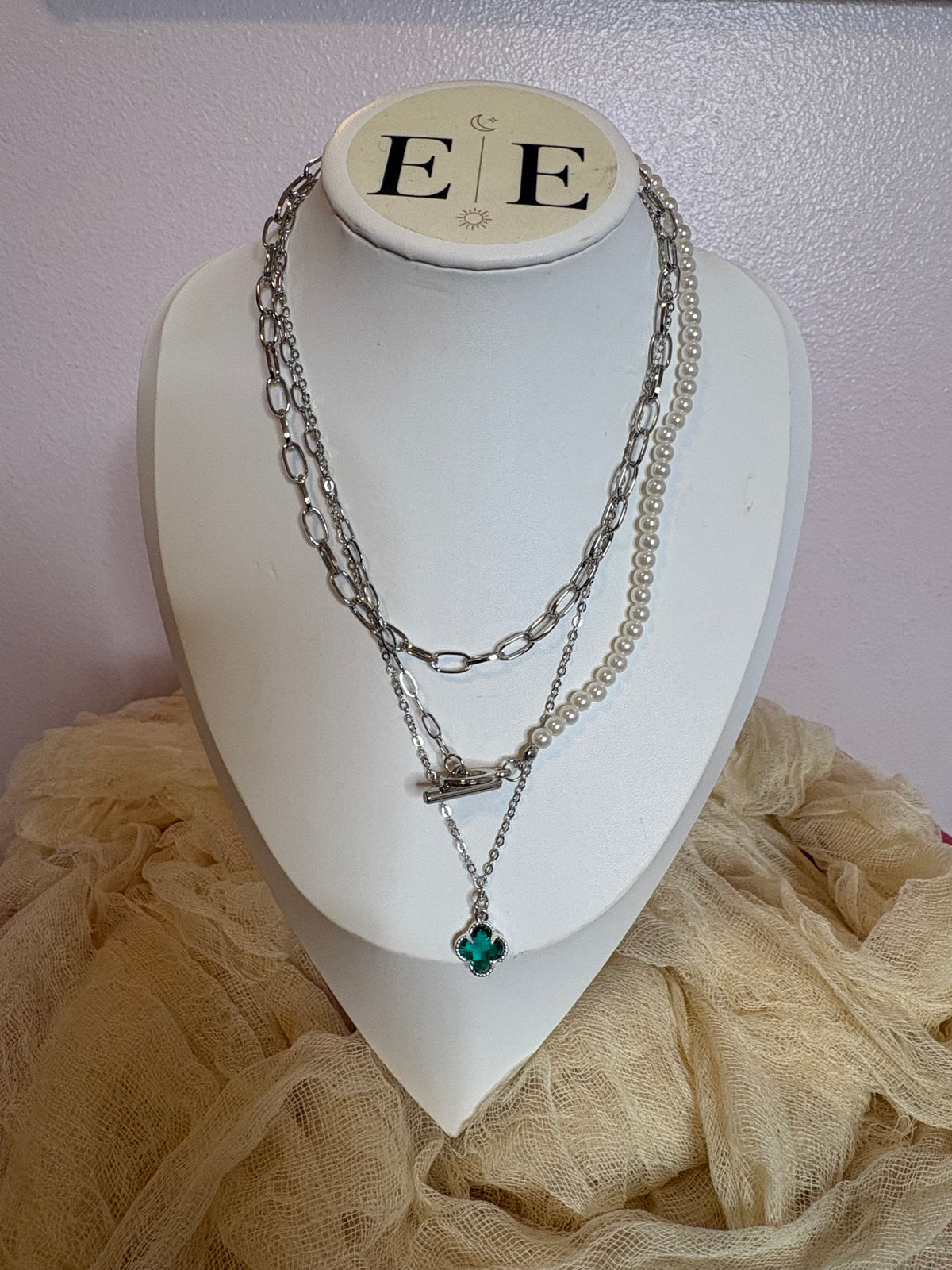 Clover Layered Necklace Set – 3 Pieces